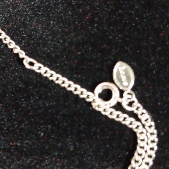 Avon silver floating heart necklace 19" - Picture 5 of 8